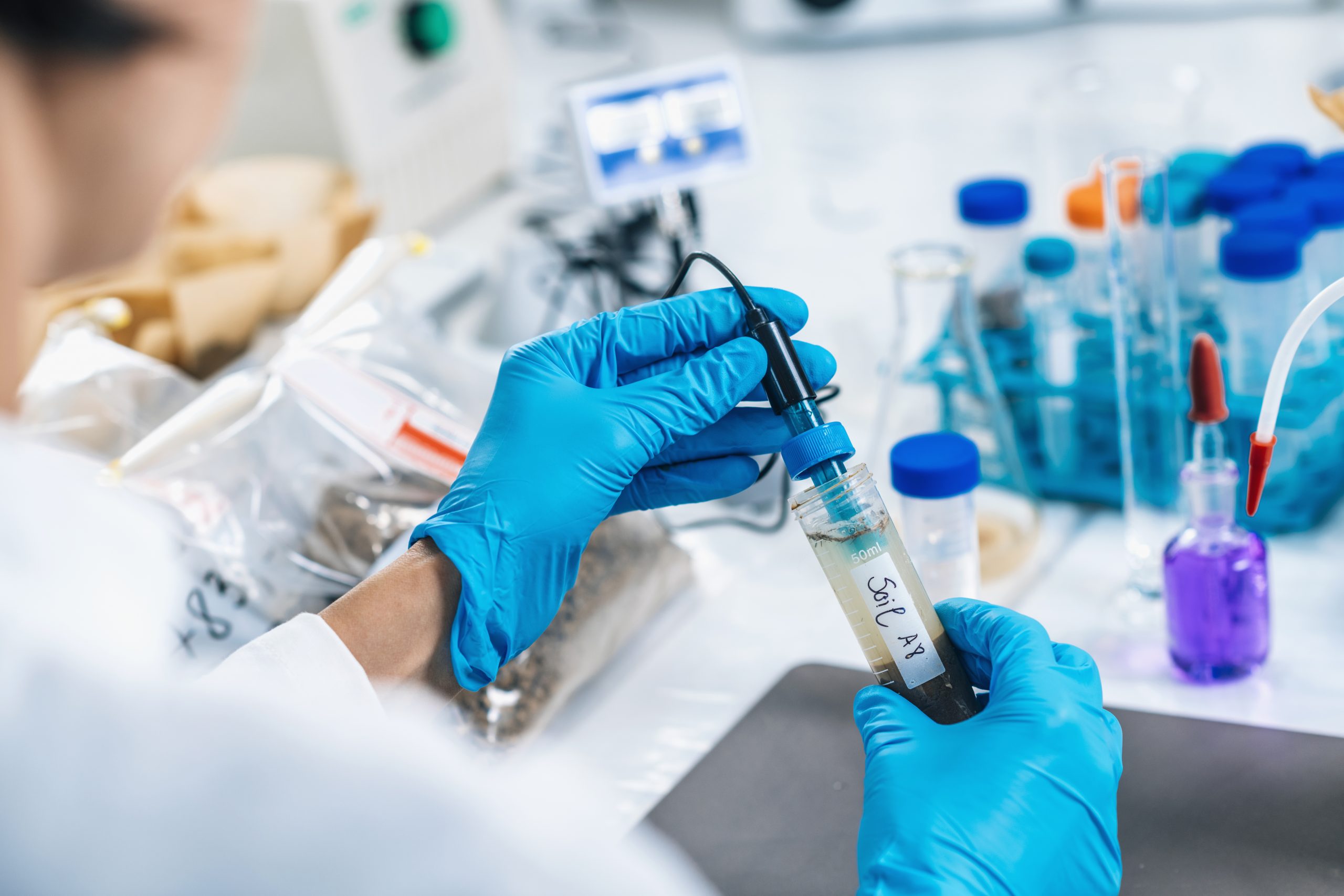 How does a pH meter work?