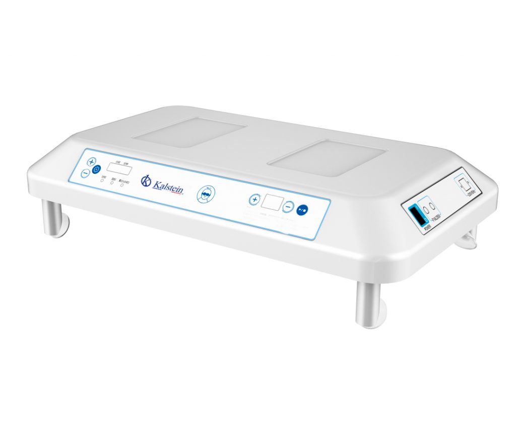 How is phototherapy done in babies?