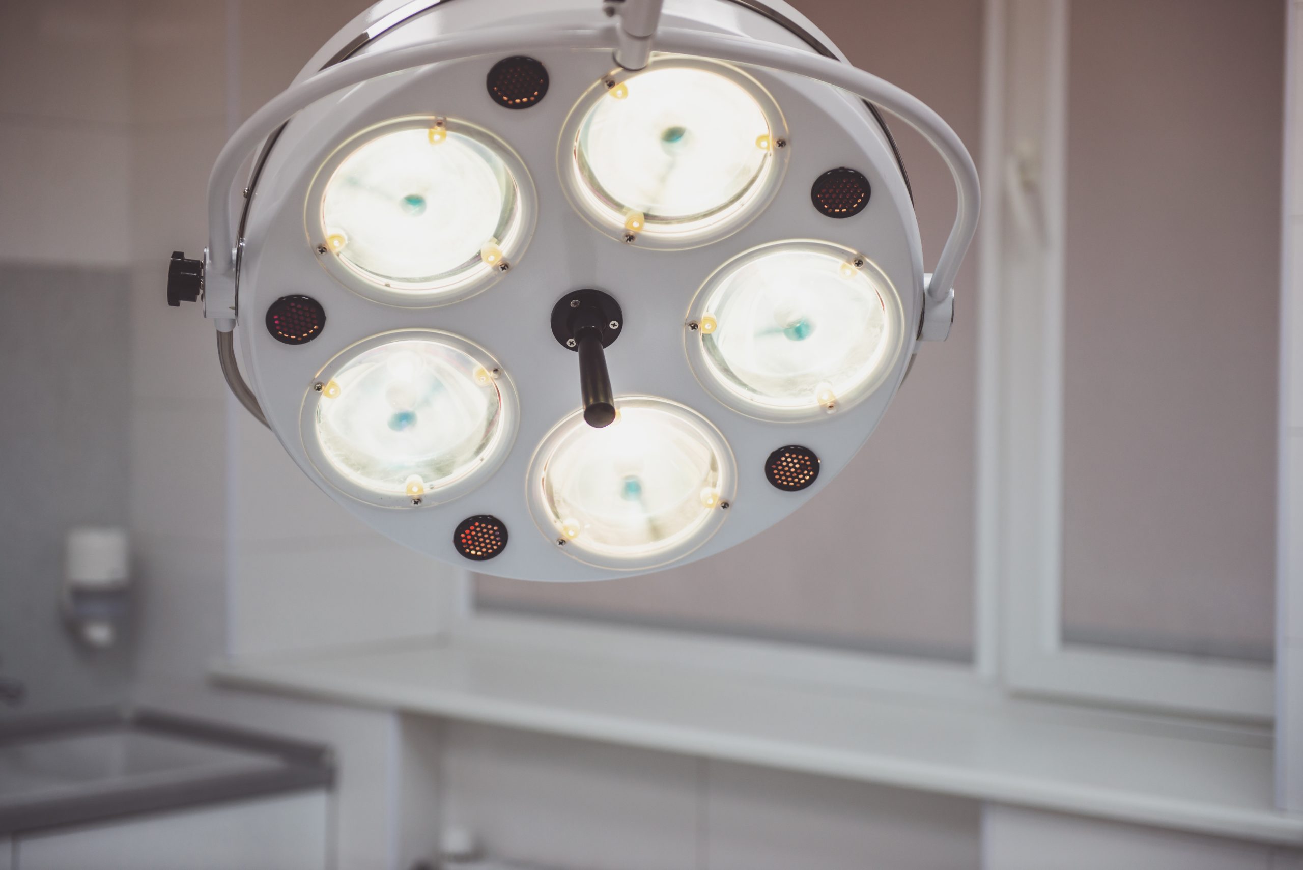 Different Kinds of Surgical Operation Lamps